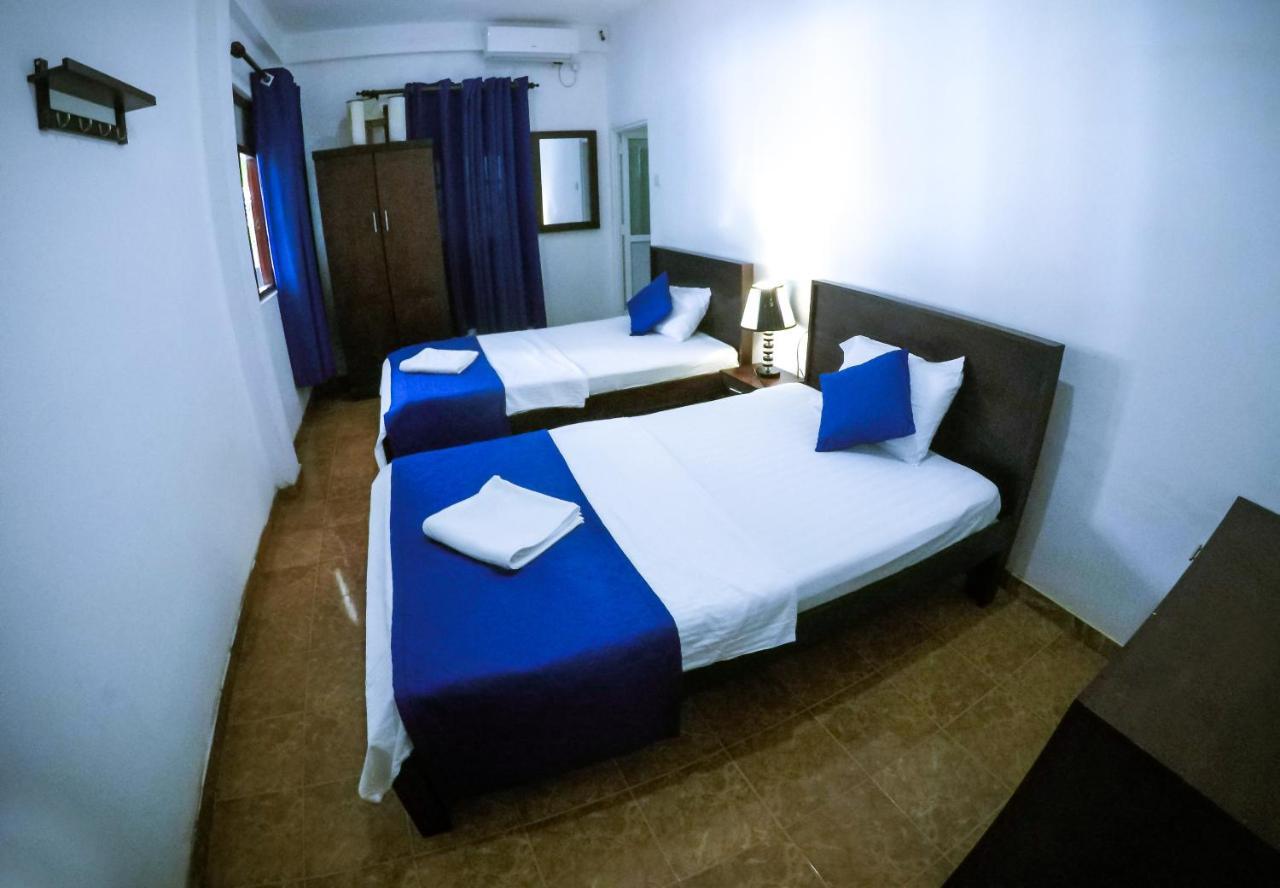 Mirissa Blue Whale Holiday Hotel Exterior foto